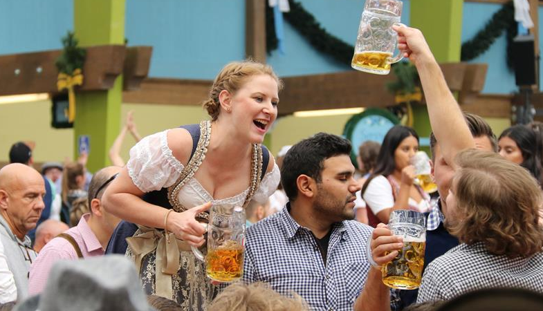 第185届慕尼黑啤酒节开幕